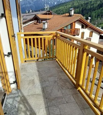 Apartment Sasso Rosso Commezzadura